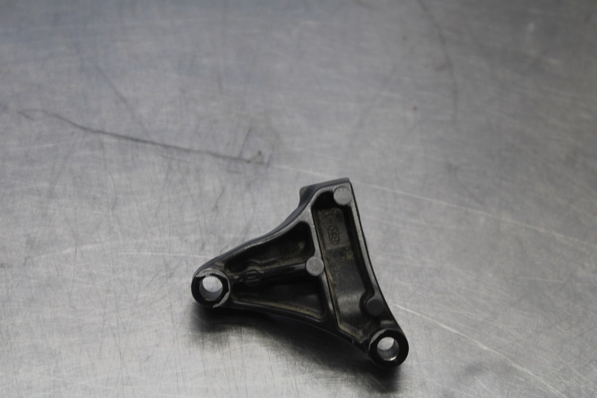 20-22 KAWASAKI NINJA ZX6R CLUTCH CABLE HOLDER MOUNT STAY BRACKET  BB884