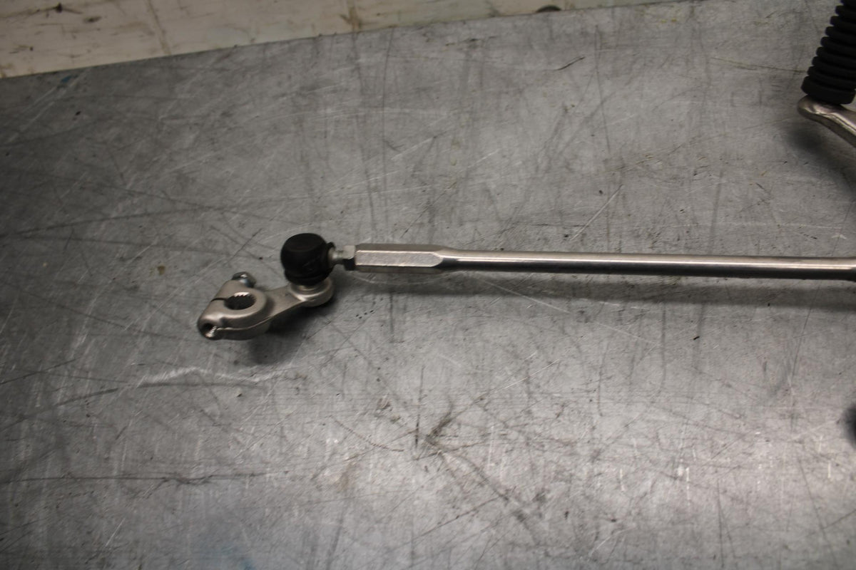 08-09 SUZUKI GSXR600 SHIFTER LINKAGE SHIFT LINK  25525-01H00 25600-01H01 BB468