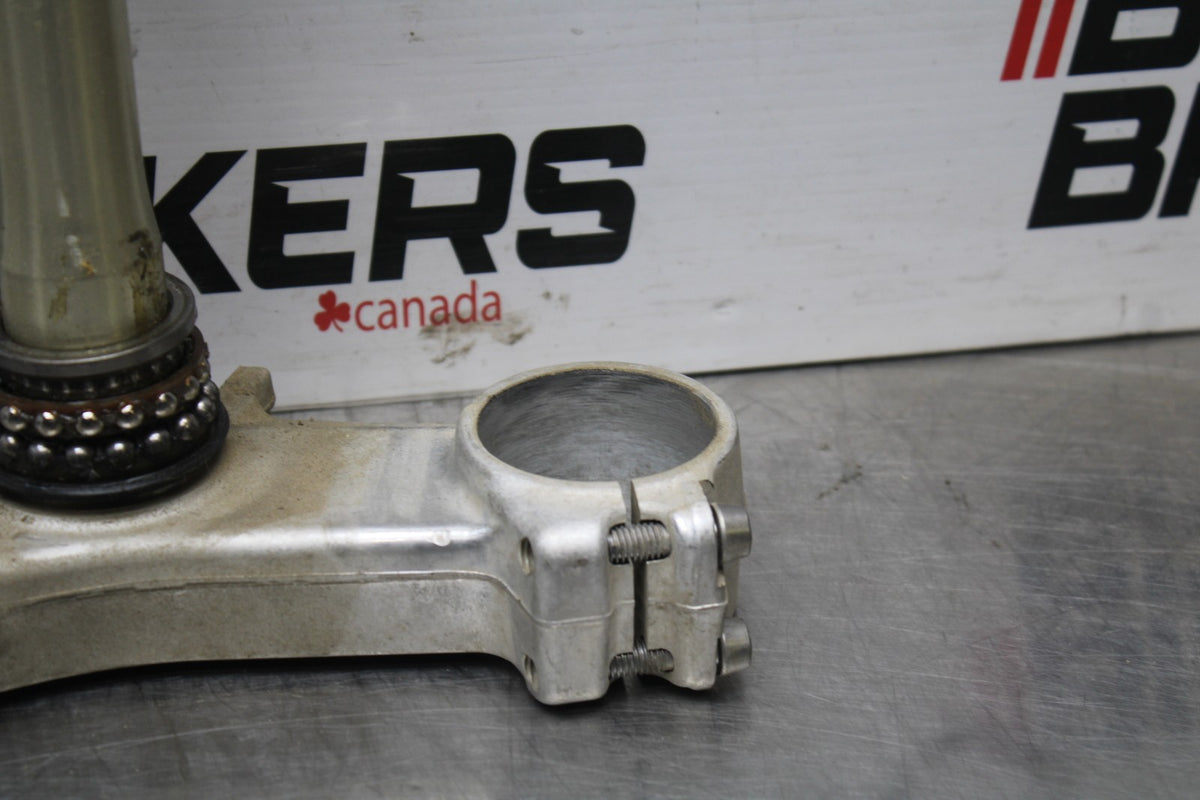 05-06 KAWASAKI NINJA ZX6R FRONT FORKS CLAMP LOWER TRIPLE TREE STEM BB877