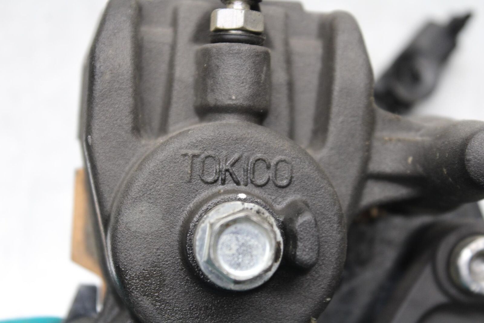 2014 Kawasaki Ninja 650 EX650E REAR BACK BRAKE CALIPER W MOUNT BRACKET BB569