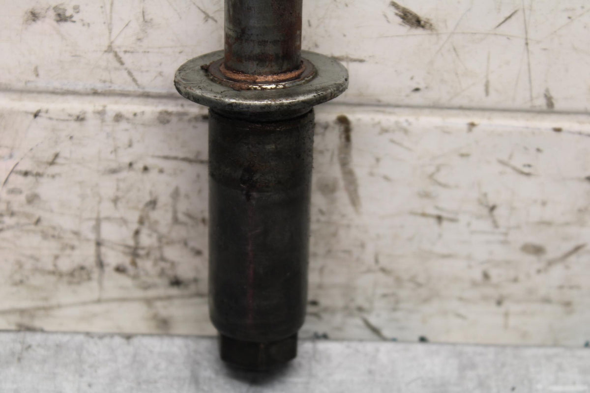 1997 Suzuki Bandit 1200 GSF1200S FRONT WHEEL RIM AXLE PIVOT BOLT BB559