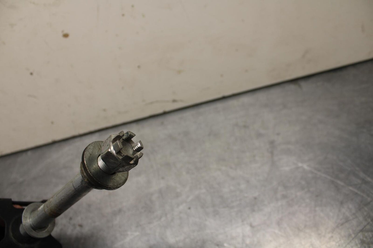 08-12 KAWASAKI NINJA 250R EX250J REAR AXLE BACK WHEEL RIM PIVOT BOLT AXEL BB612