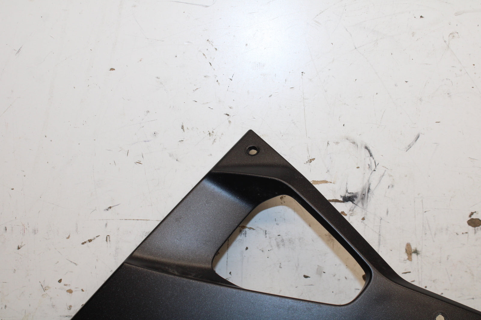 24 KAWASAKI NINJA 500 ABS RIGHT LOWER BOTTOM BELLY SIDE FAIRING COWL  BB730