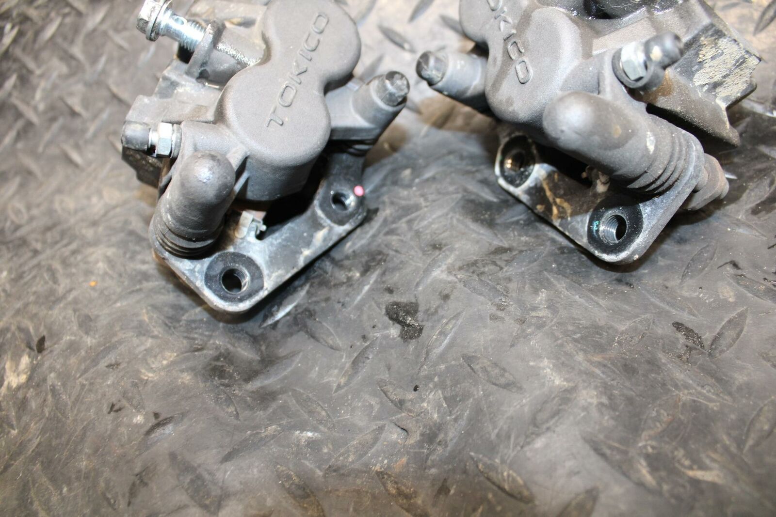 12-17 KAWASAKI NINJA 650 RIGHT LEFT FRONT BRAKE CALIPER SET PAIR CALIPERS BB211