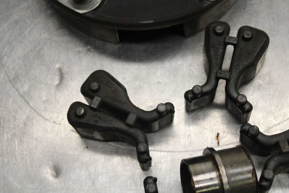 09 SUZUKI GSXR600 REAR HUB & SHOCK DAMPERS CUSH ABSORBERS BB759