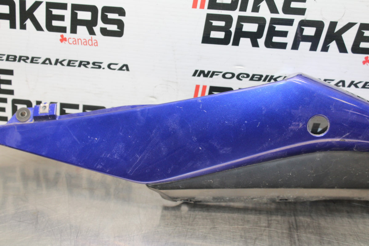 17-18 YAMAHA YZF R3 LEFT REAR BACK TAIL FAIRING COWL SHROUD BB788