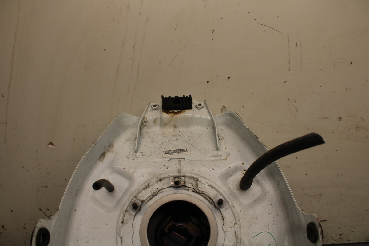 15-16 HONDA CB300F GAS TANK FUEL CELL PETROL RESERVOIR BB740