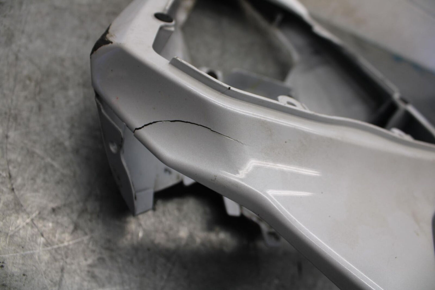 08-16 YAMAHA YZF R6 REAR BACK TAIL FAIRING COWL SHROUD BB431