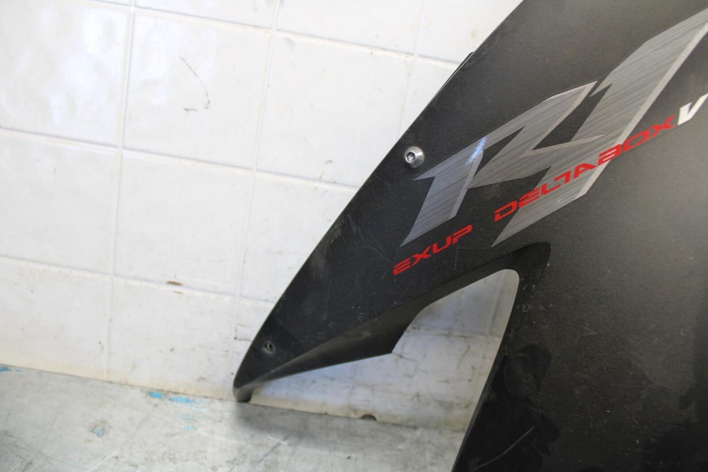 04-06 YAMAHA YZF R1 RIGHT LOWER MID UPPER SIDE FAIRING COWL  BB432