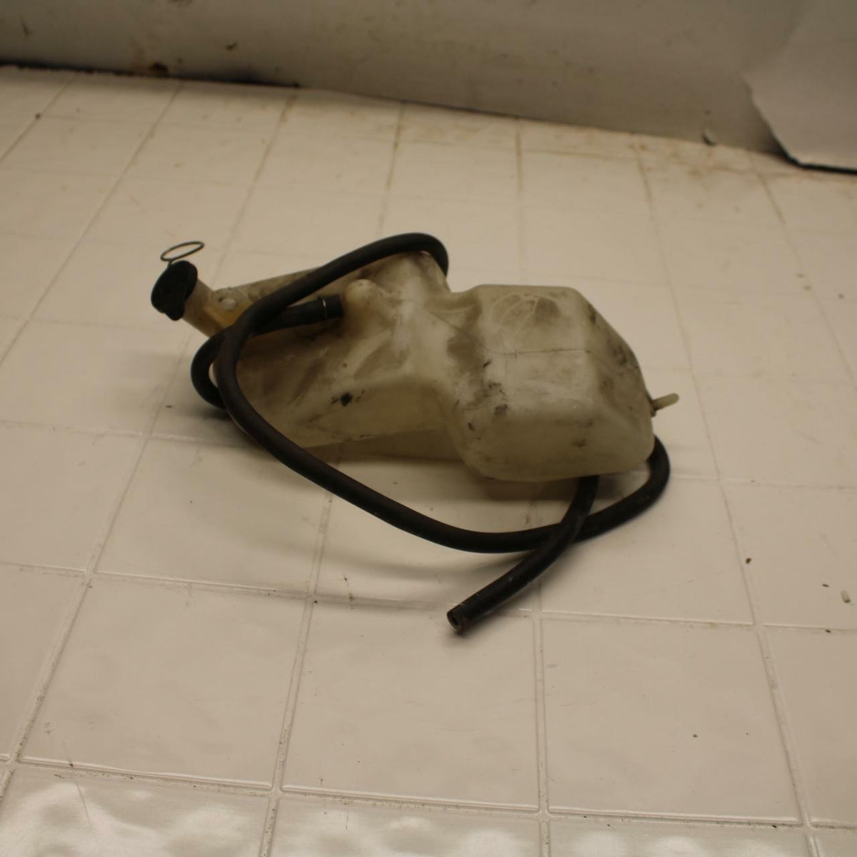 00-01 HONDA RVT1000R RC51 COOLANT WATER TANK RESERVOIR BOTTLE BB03