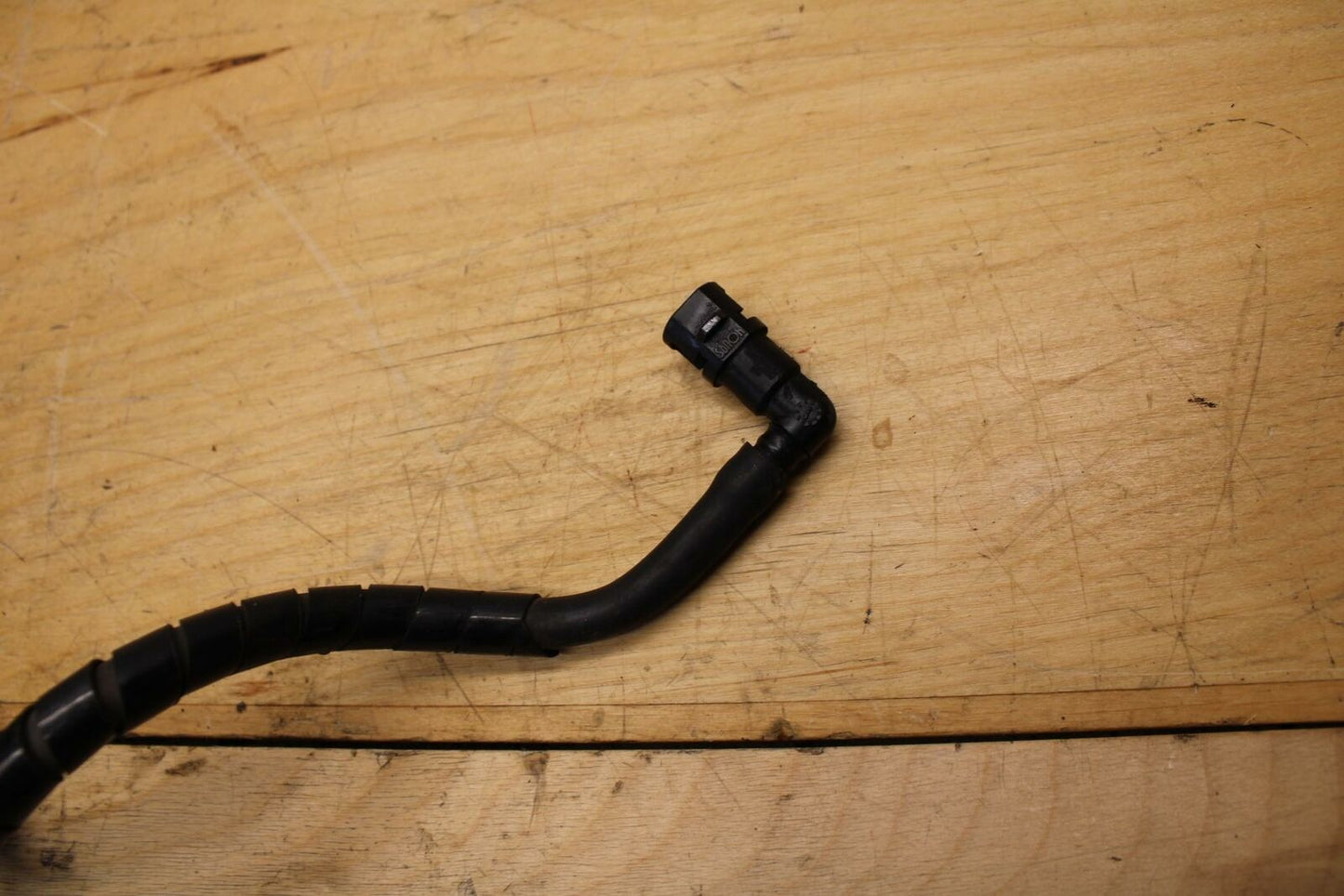 09-10 SUZUKI BOULEVARD M109R FUEL HOSE GAS LINE TUBE PIPE BB318