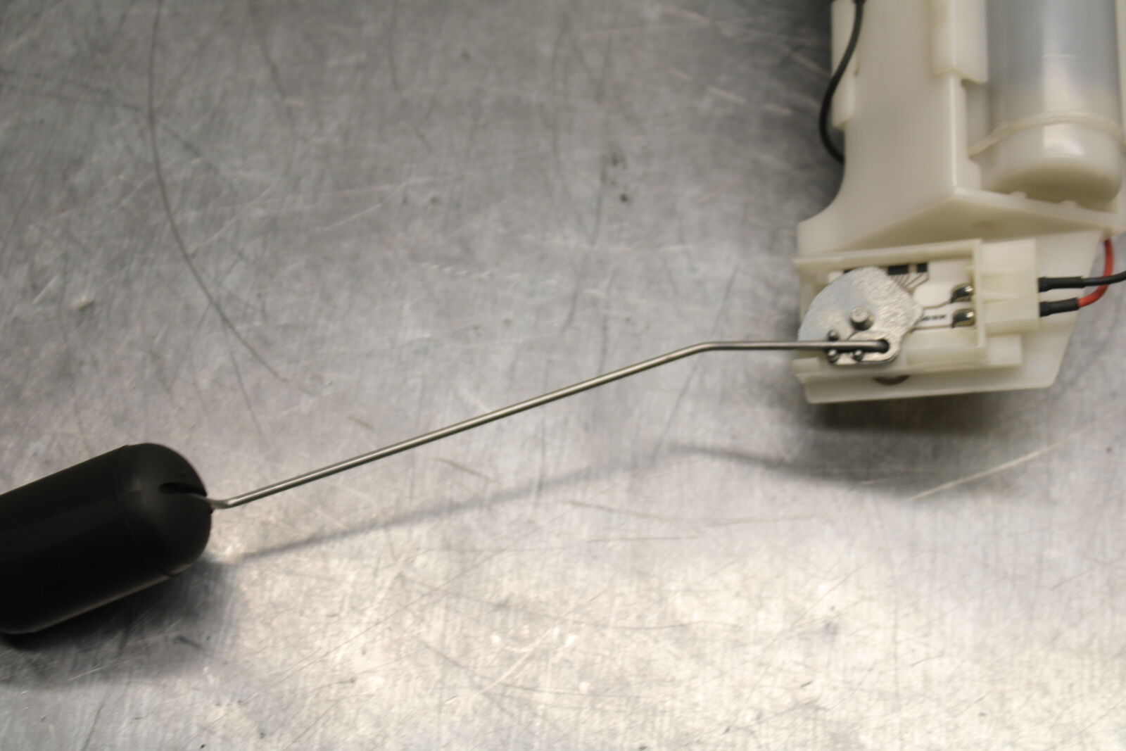 19-22 KAWASAKI Z400 FUEL PUMP GAS PETROL SENDER UNIT BB738