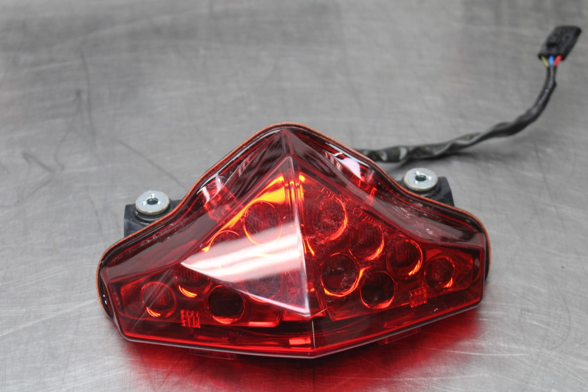 12-16 KAWASAKI NINJA 650 EX650F ABS REAR TAIL TAILLIGHT BACK BRAKE LIGHT BB860