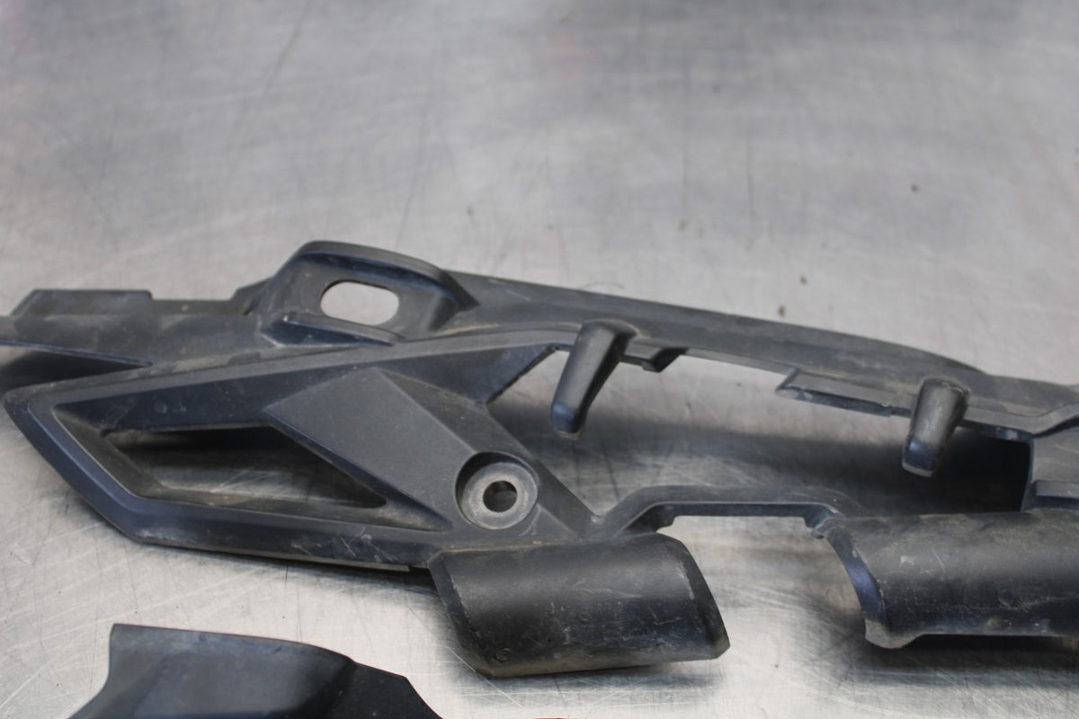 15 TRIUMPH TIGER 800 REAR BACK TAIL FAIRING COWL SHROUD BB873