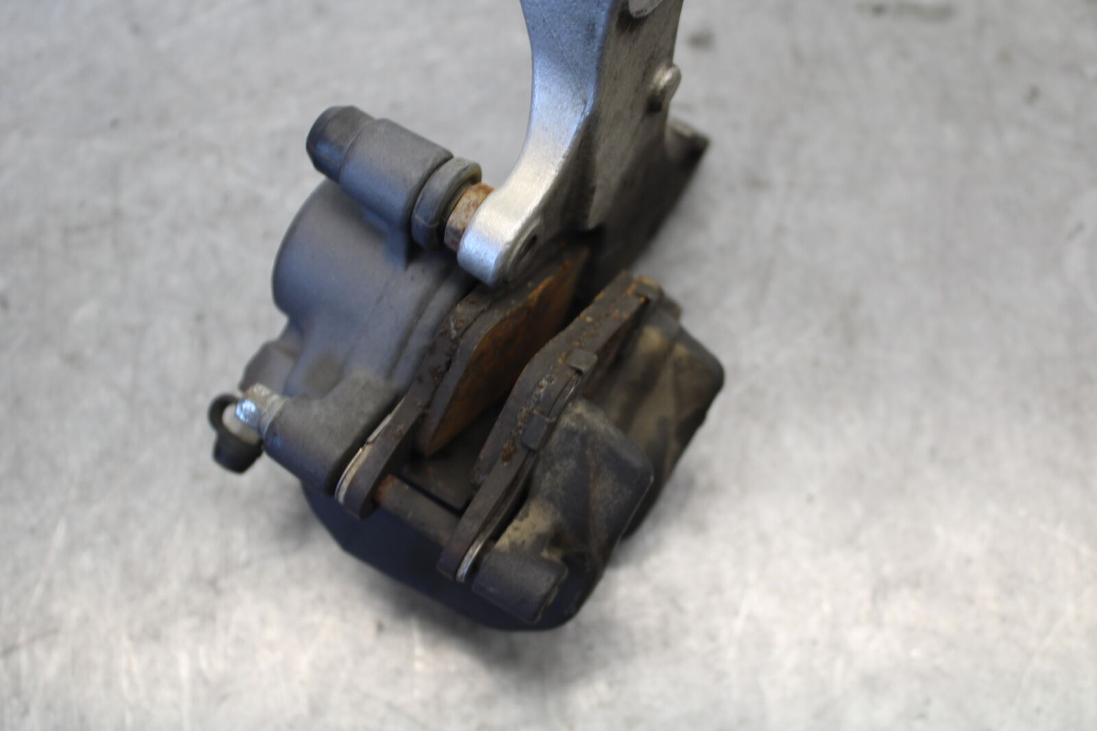 07-12 HONDA CBR600RR REAR BACK BRAKE CALIPER W MOUNT BRACKET
