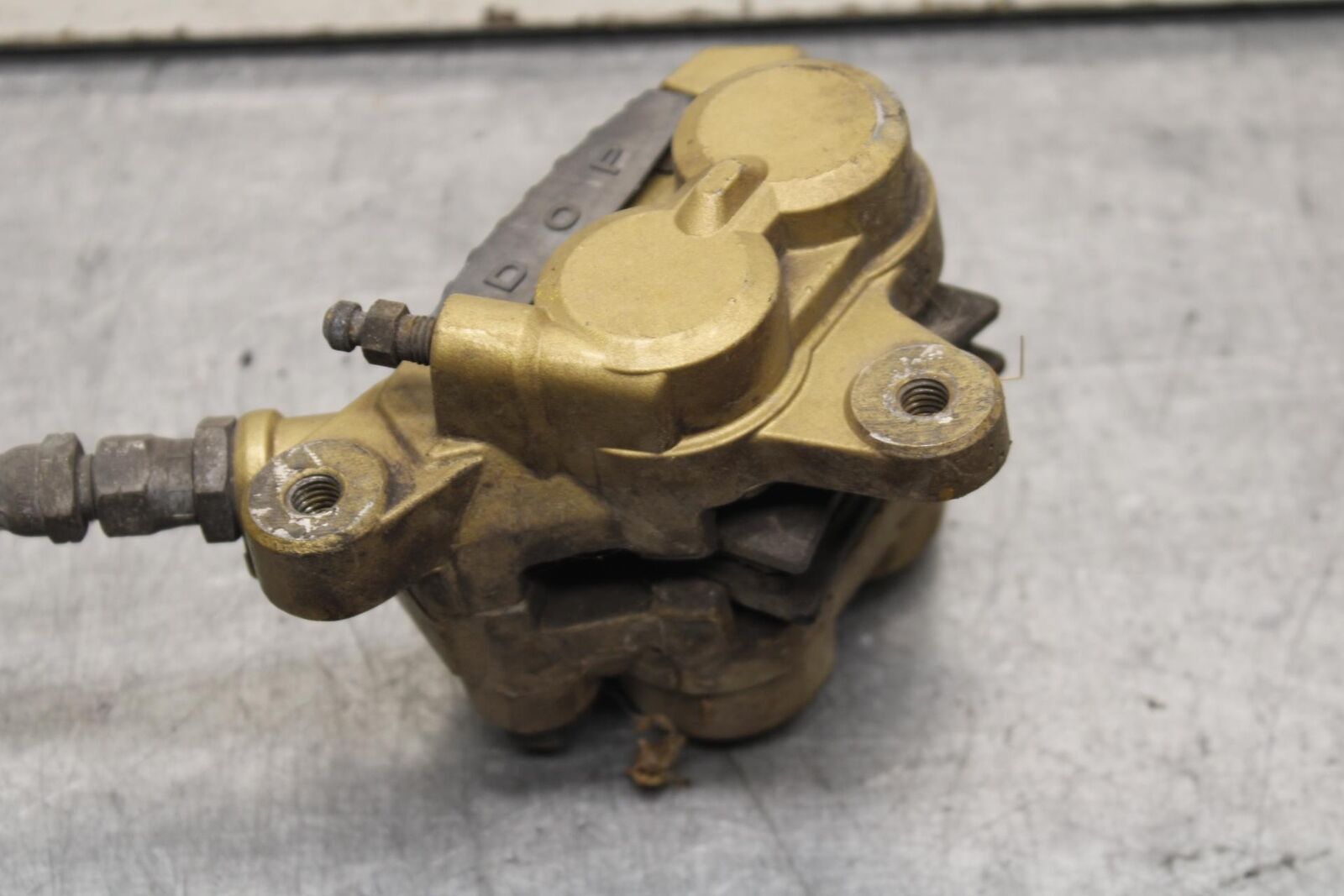1988 Suzuki Katana 600 GSX600F  FRONT BRAKE CALIPER SET PAIR CALIPERS BB94