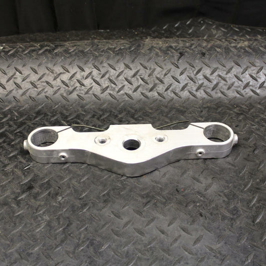 03-08 KAWASAKI VULCAN 1600 FORKS UPPER TRIPLE TREE CLAMP  BB193