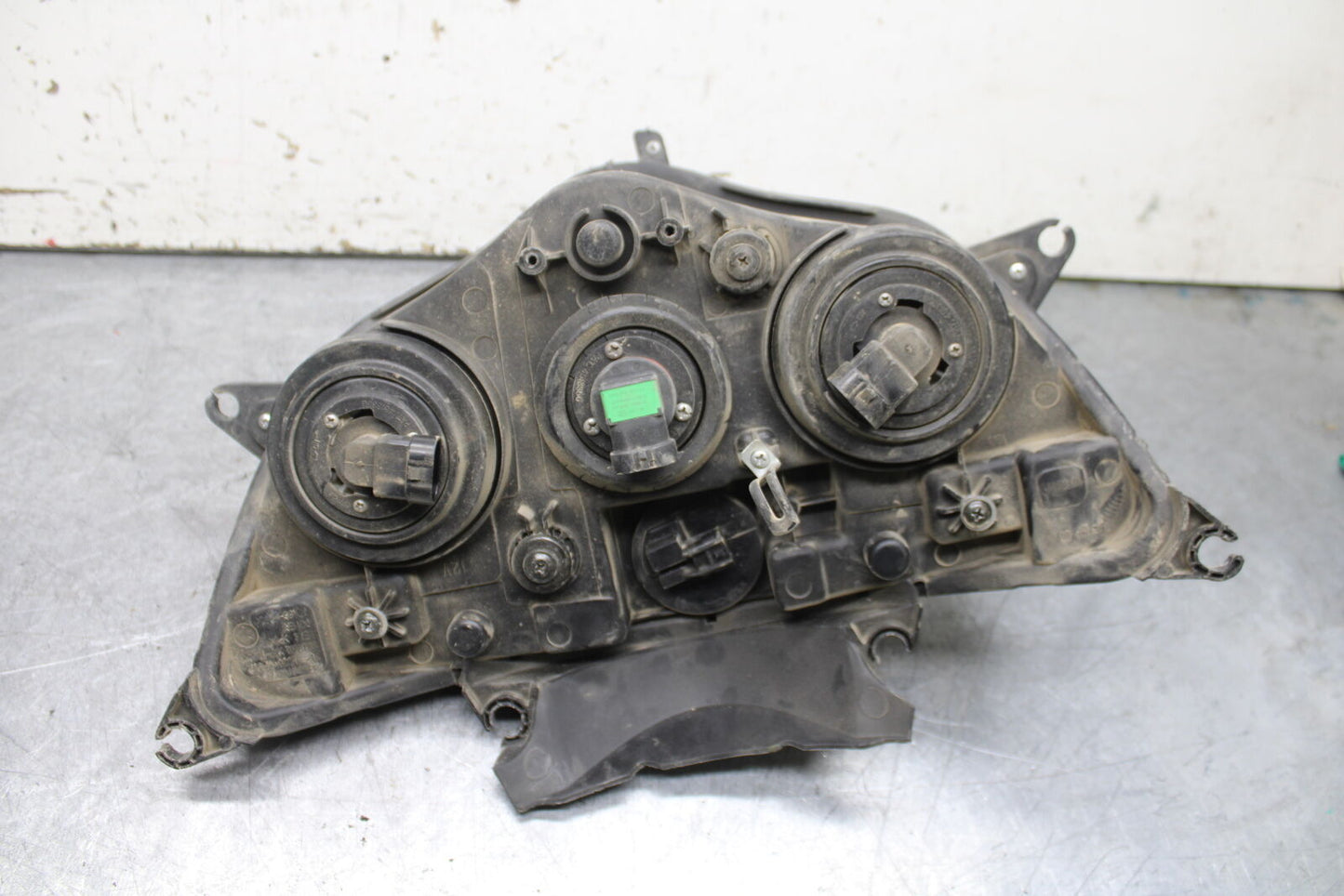 08-10 SUZUKI GSXR 600 FRONT HEADLIGHT HEAD LIGHT LAMP  BB721