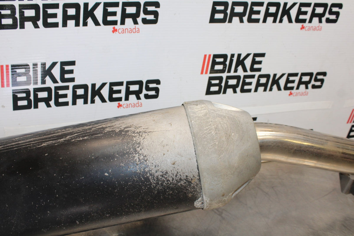 09 KAWASAKI CONCOURS 14 ZG1400B EXHAUST PIPE MUFFLER SLIP ON CAN BB875