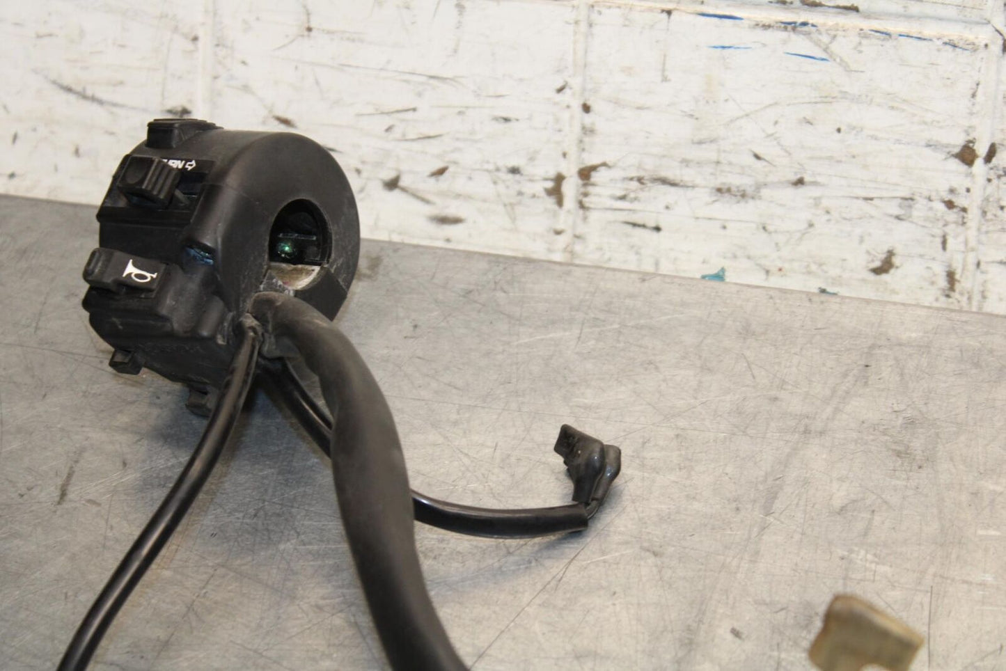 2000 Honda Super Hawk VTR1000F LEFT CLIP ON HANDLE HORN SIGNALS SWITCH BB577