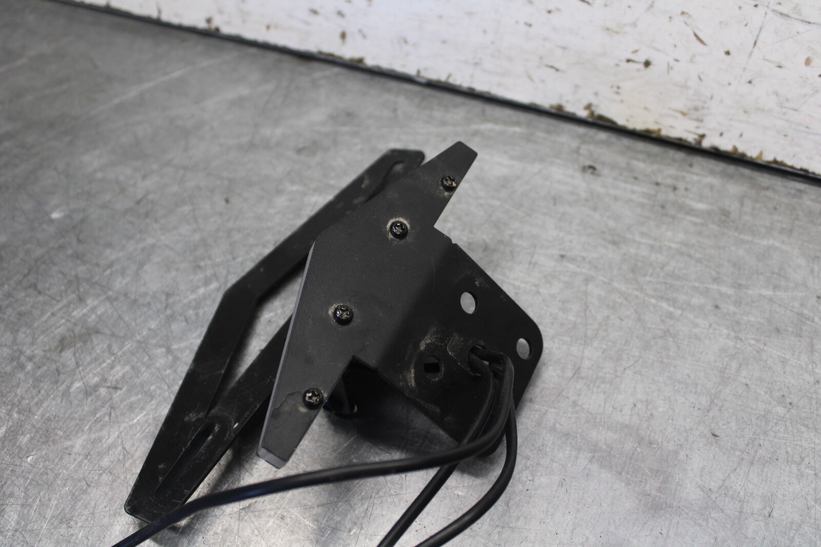 09-12 KAWASAKI NINJA ZX6R AFTERMARKET FENDER ELIMINATOR LICENSE BRACKET   BB698