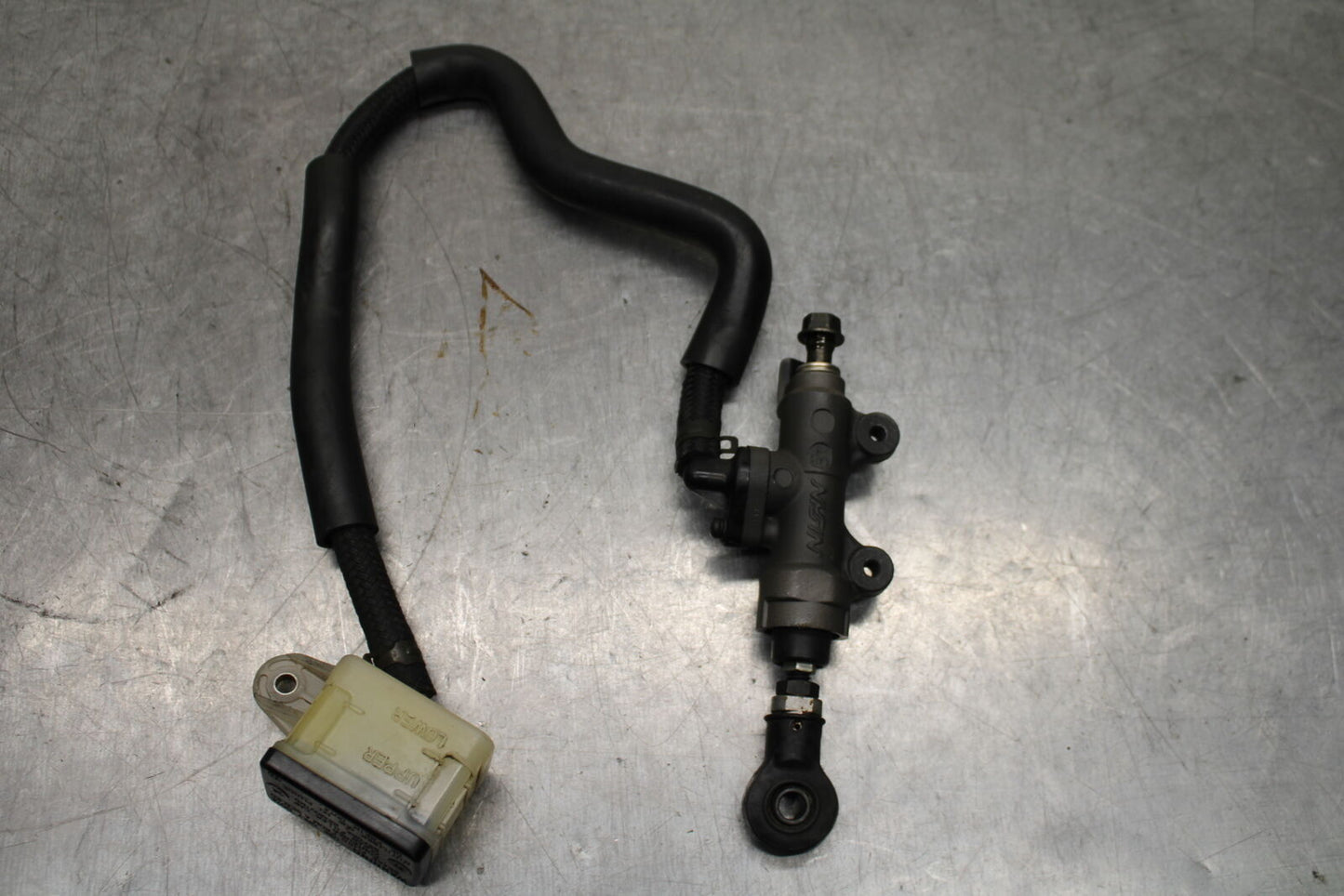 03-04 HONDA CBR600RR REAR BACK BRAKE MASTER CYLINDER W RESERVOIR BB114