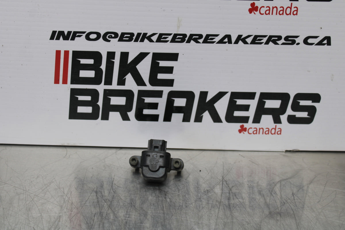 04-05 KAWASAKI NINJA ZX10R TIP OVER BANK ANGLE CRASH SENSOR SWITCH  BB163