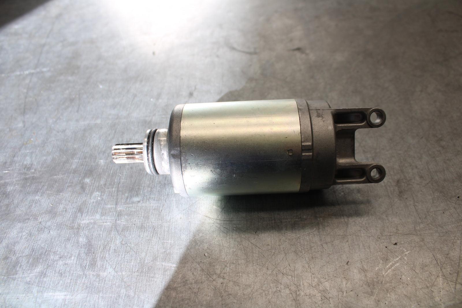 07-08 TRIUMPH DAYTONA 675 ENGINE STARTING STARTER MOTOR -DC 12V BB685