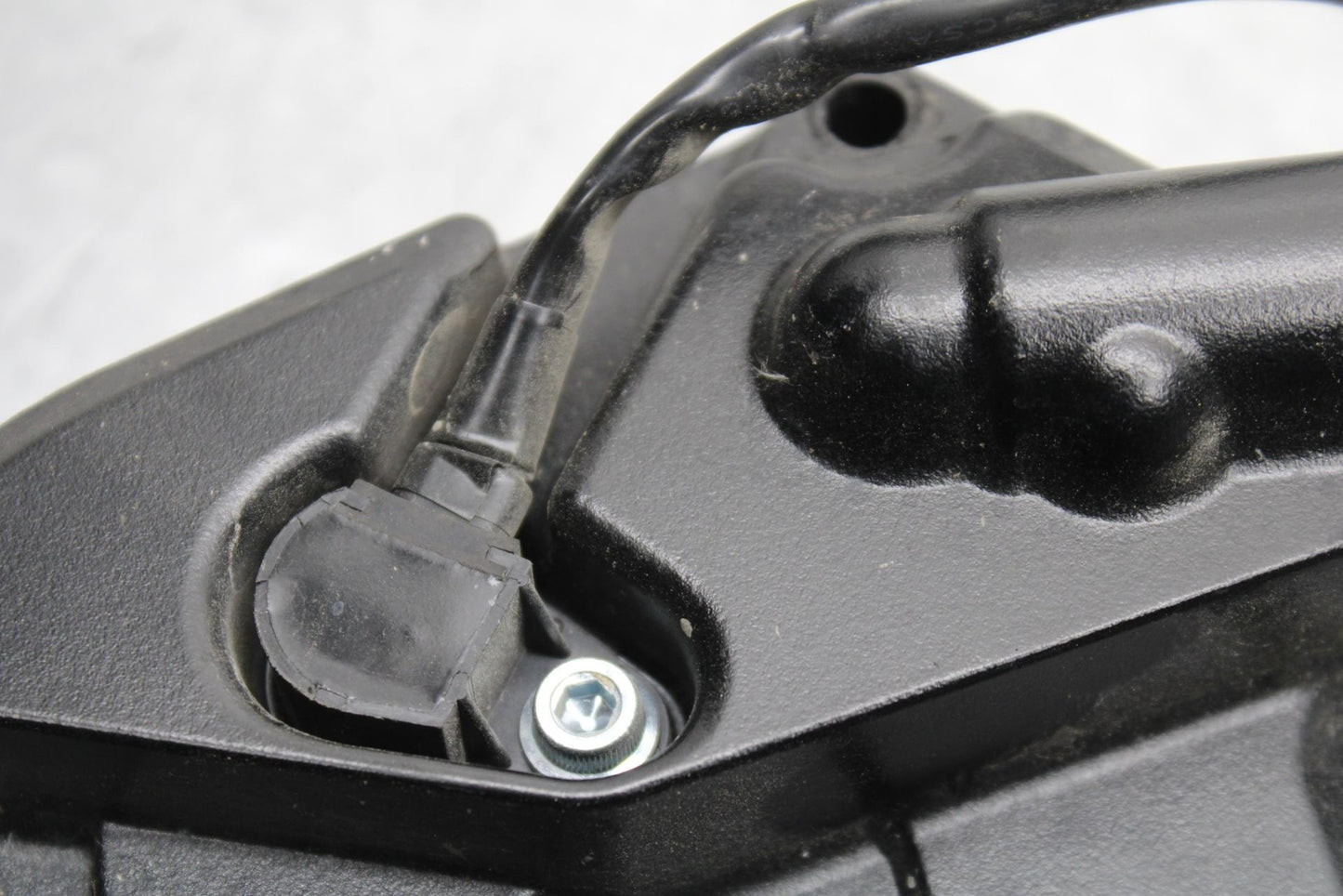 2015 Suzuki GSXR750 ENGINE SPROCKET COVER BB595