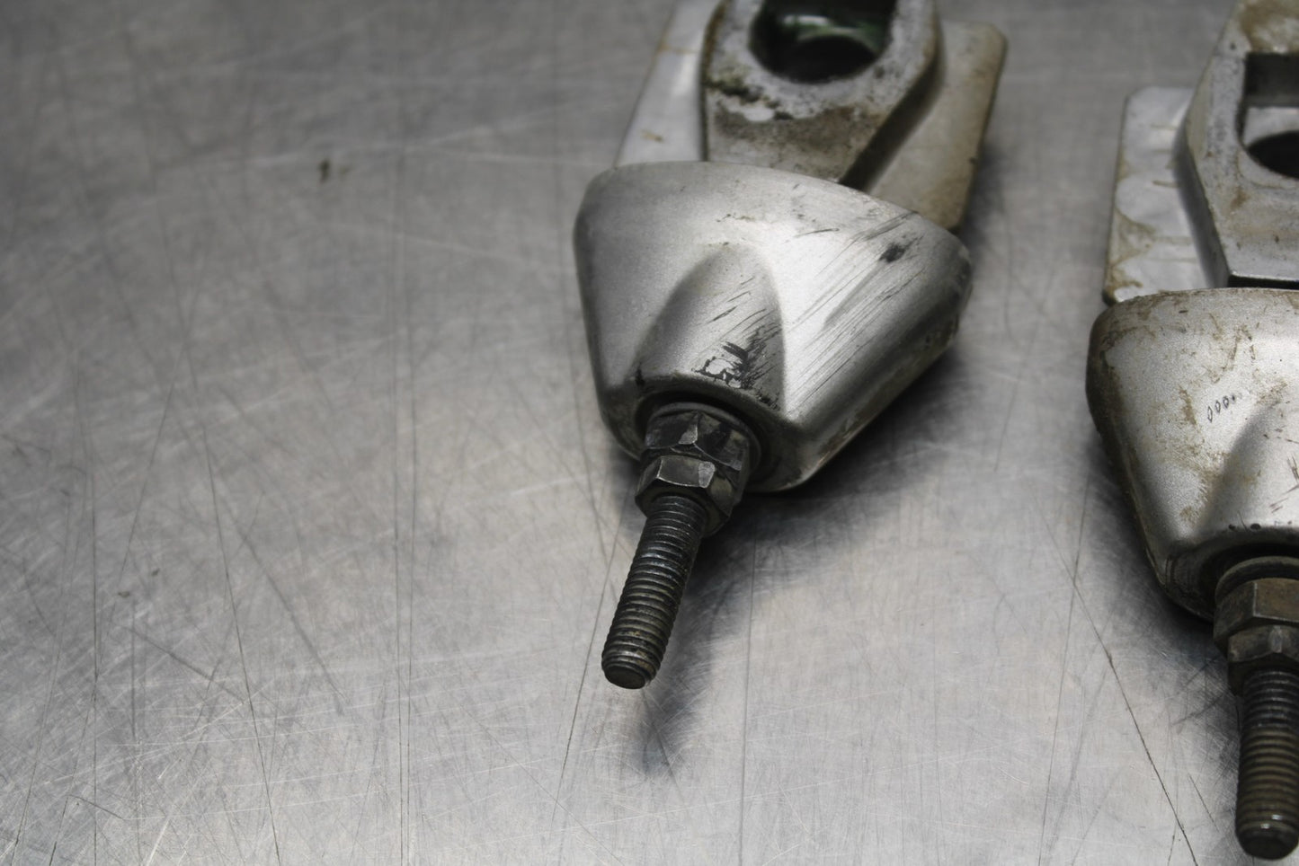 09-10 KAWASAKI ER-6N SWINGARM CHAIN TENSIONER ADJUSTMENT BRACKETS  BB205