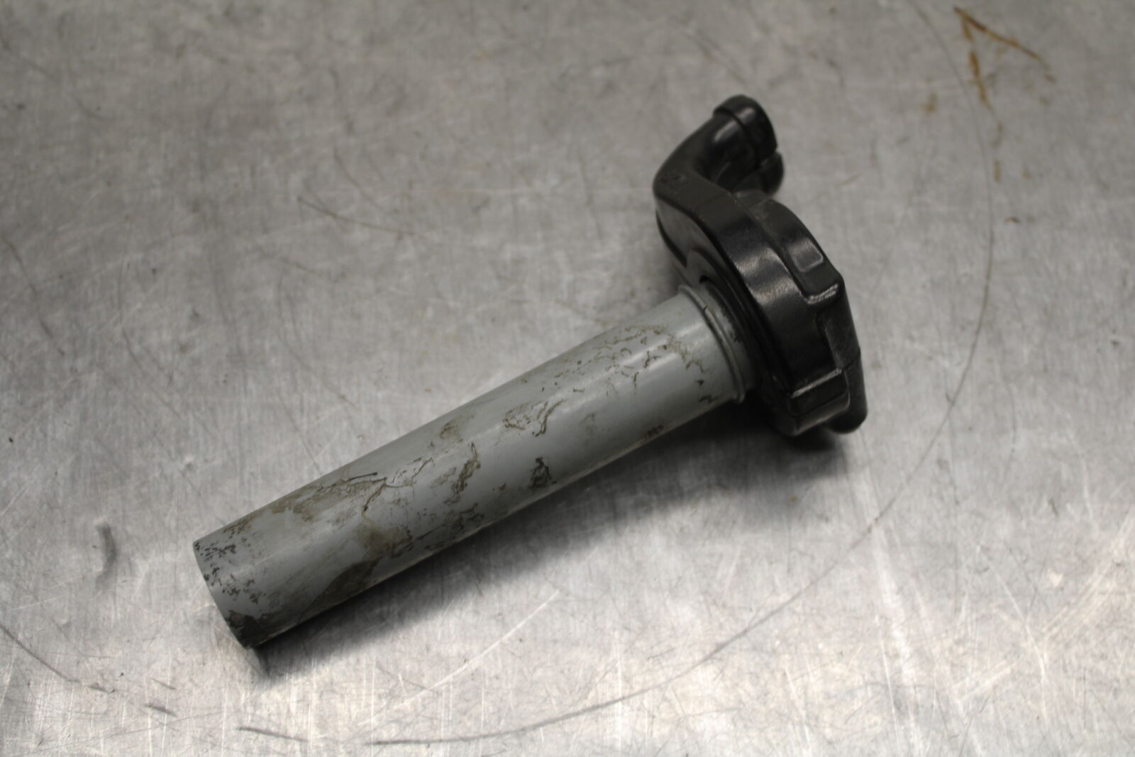 06-07 KAWASAKI NINJA ZX10R THROTTLE CABLE LINE HOUSING GUIDE BB115