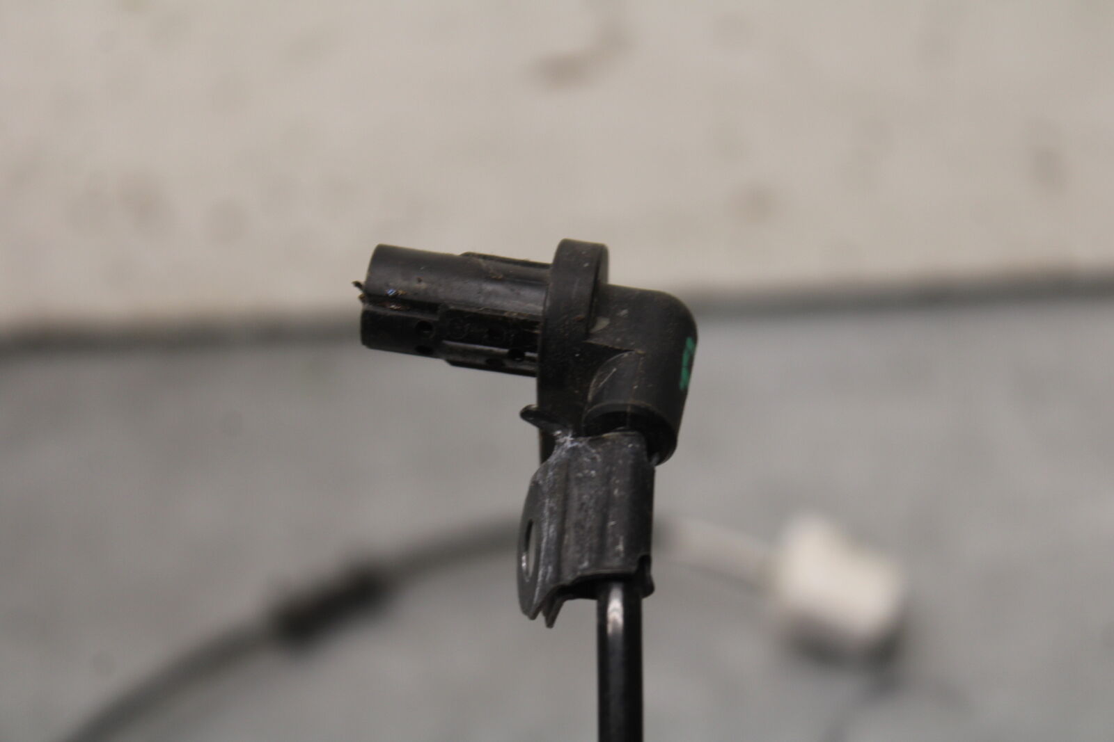 22-24 YAMAHA XSR900 FRONT ABS BRAKE SENSOR BB683