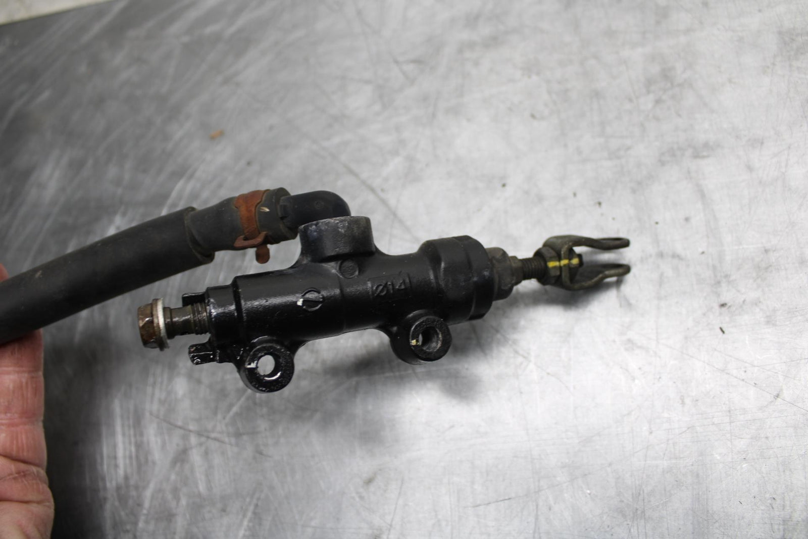 08-12 KAWASAKI NINJA 250R EX250J REAR  BRAKE MASTER CYLINDER W RESERVOIR BB496