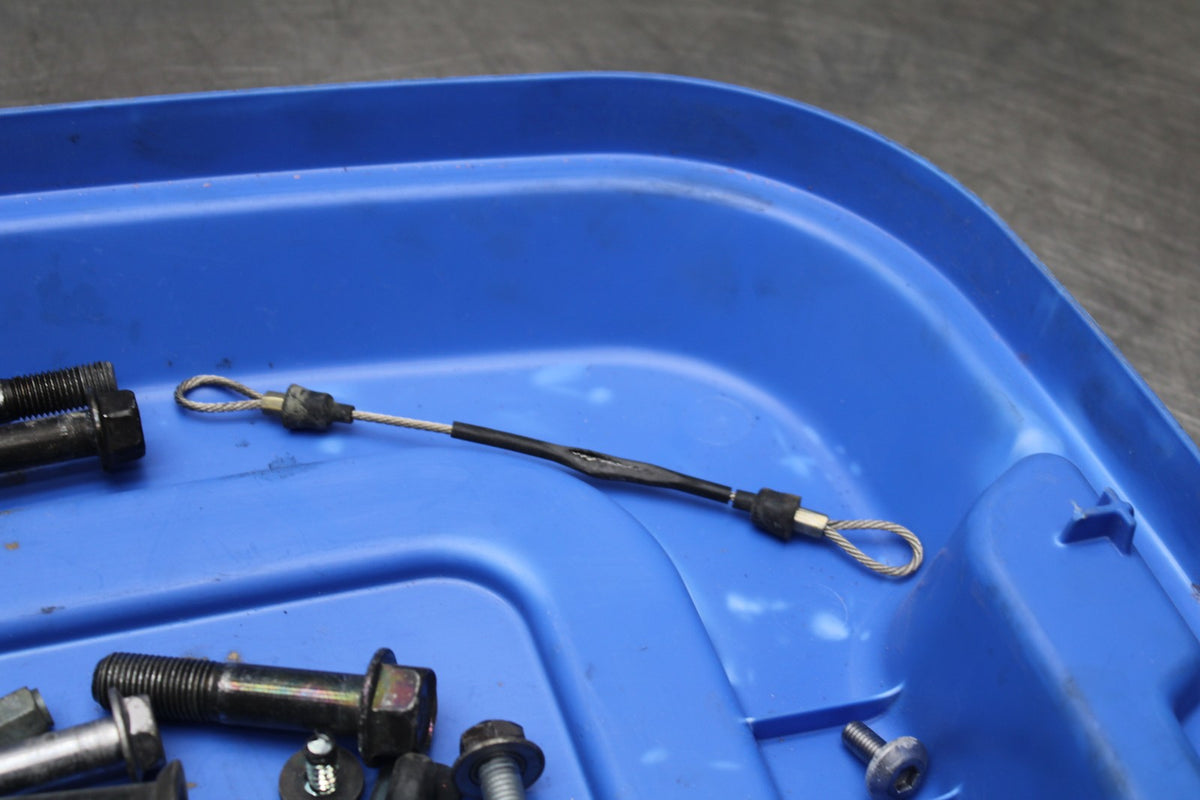 06 KAWASAKI NINJA 650 EX650 BOLTS HARDWARE MOTOR SCREWS BB823