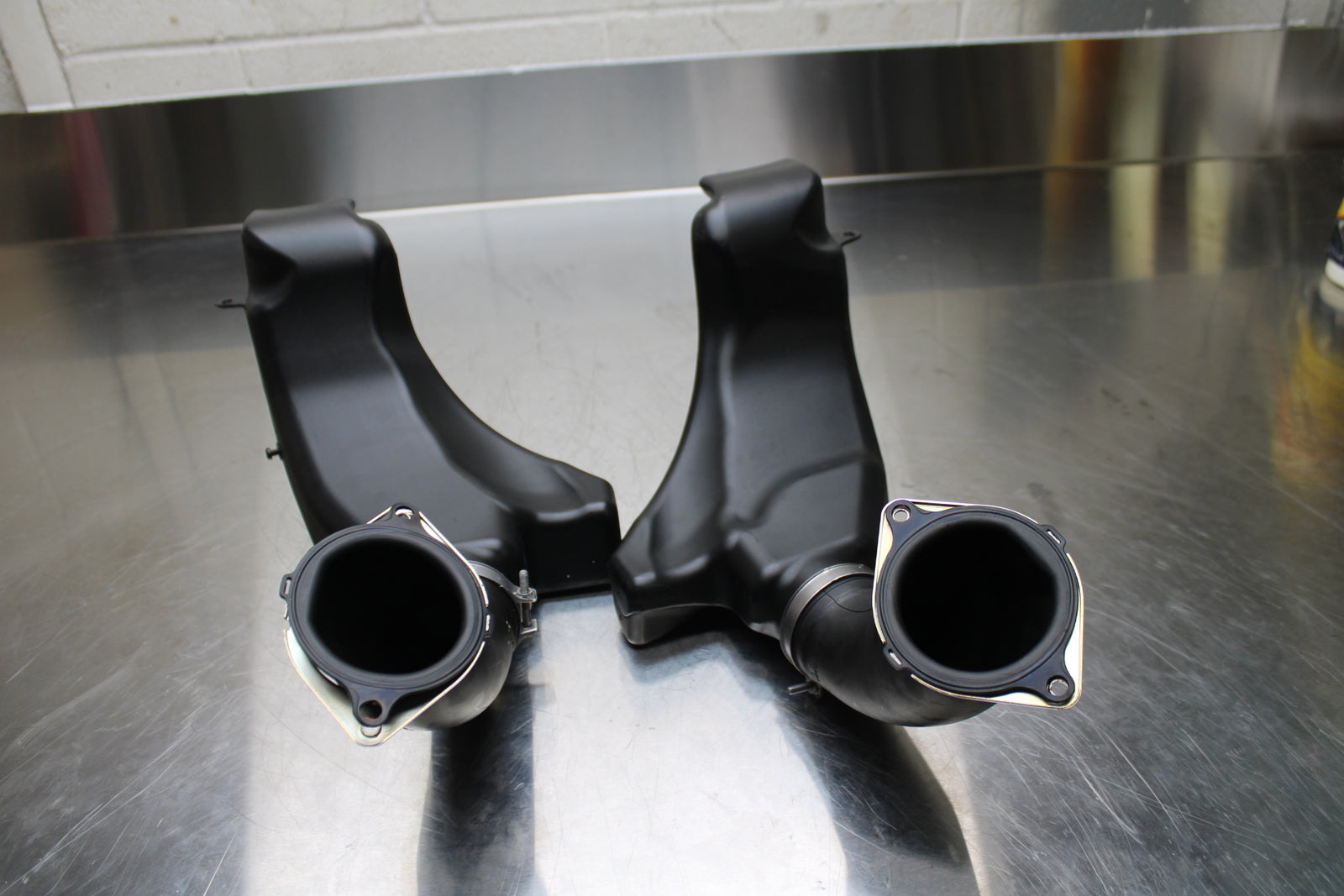 23-24 KAWASAKI NINJA ZX14R NEW!! RIGHT LEFT AIR INTAKE DUCTS BB141