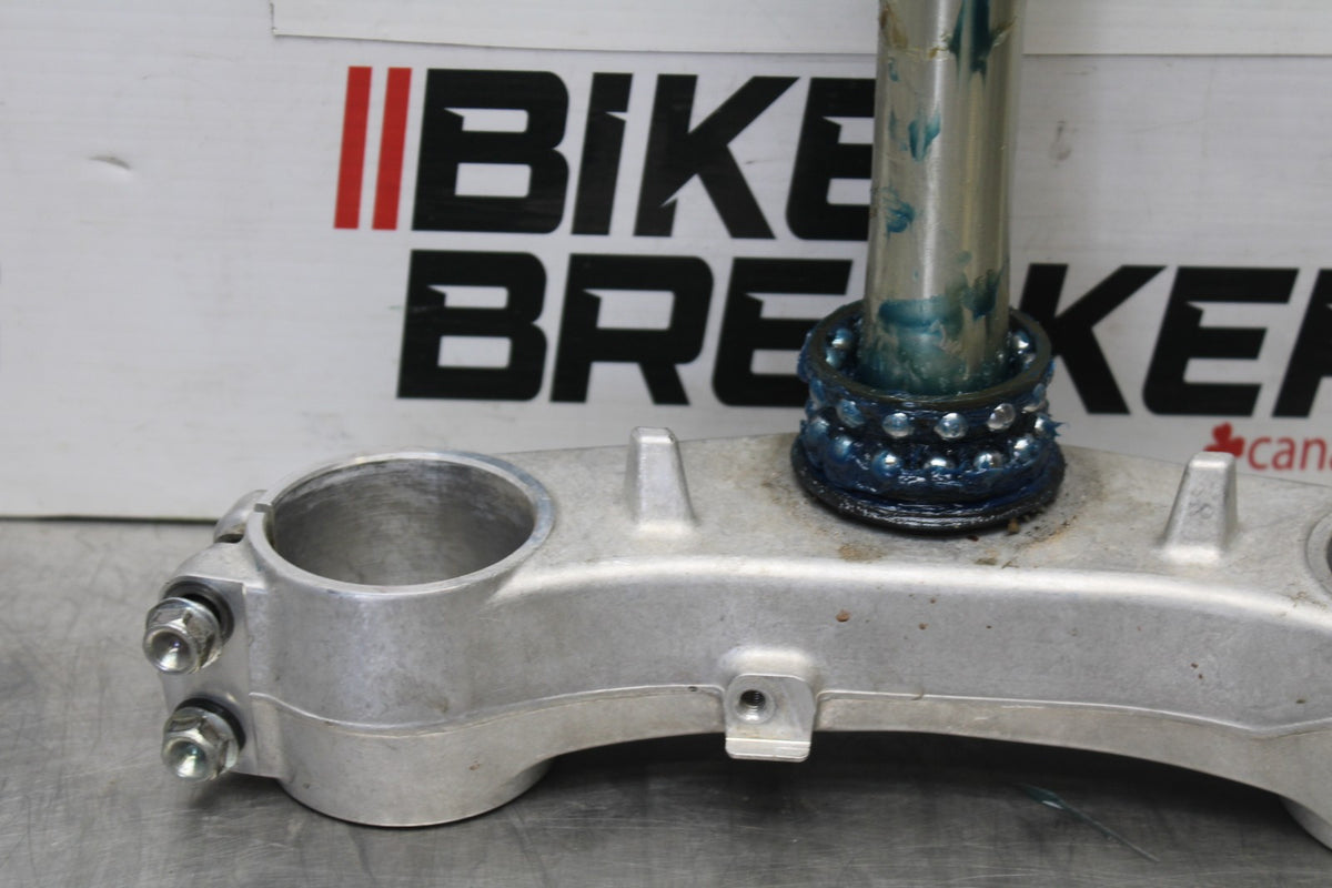 11-26 SUZUKI GSXR750 FRONT FORKS CLAMP LOWER TRIPLE TREE STEM BB900