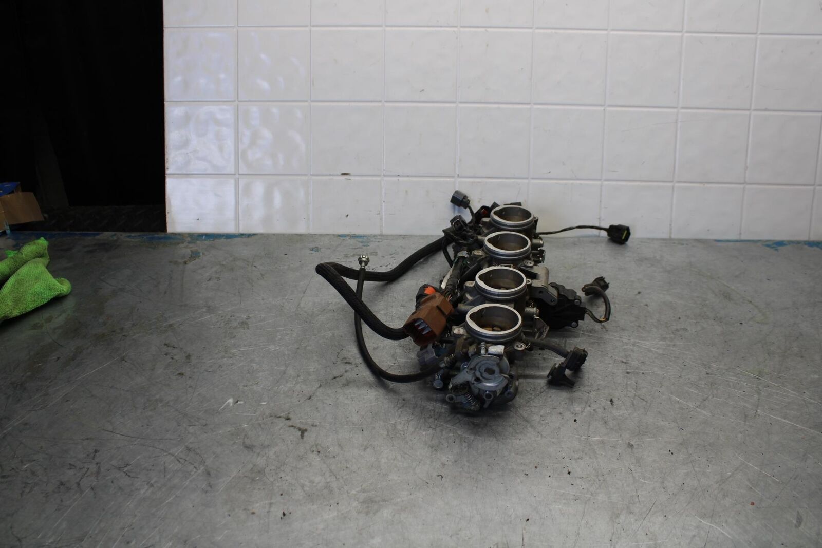 06-07 KAWASAKI NINJA ZX14R MAIN FUEL INJECTORS / THROTTLE BODIES bb433