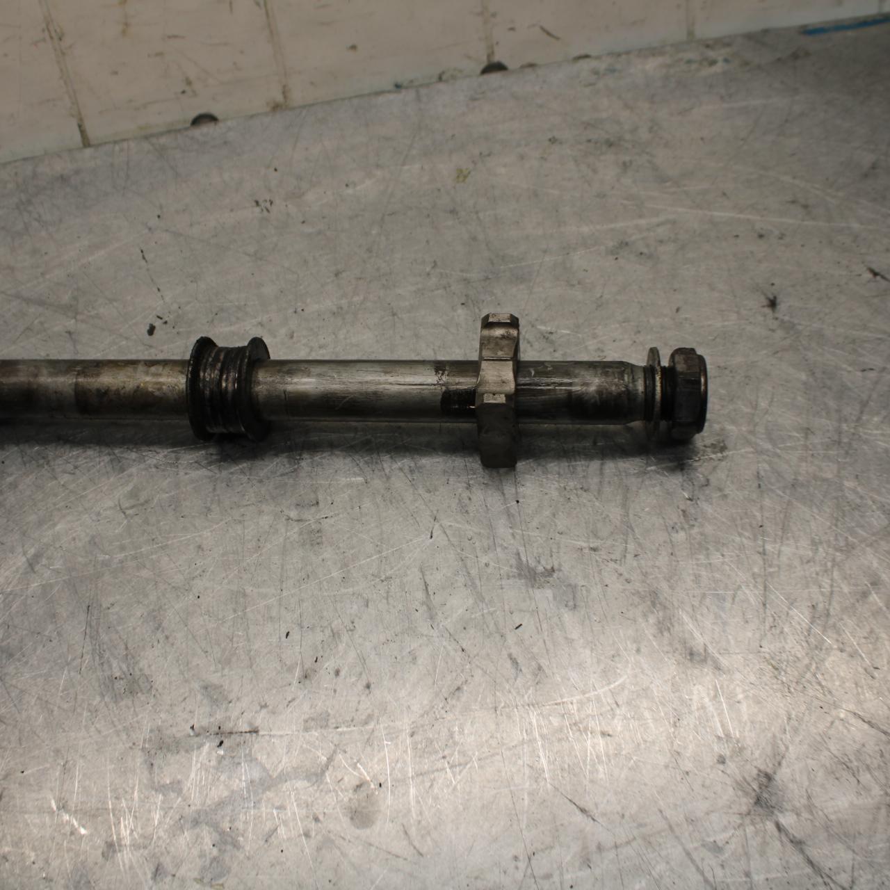 05-06 HONDA CBR600RR REAR AXLE BACK WHEEL RIM PIVOT BOLT AXEL BB444