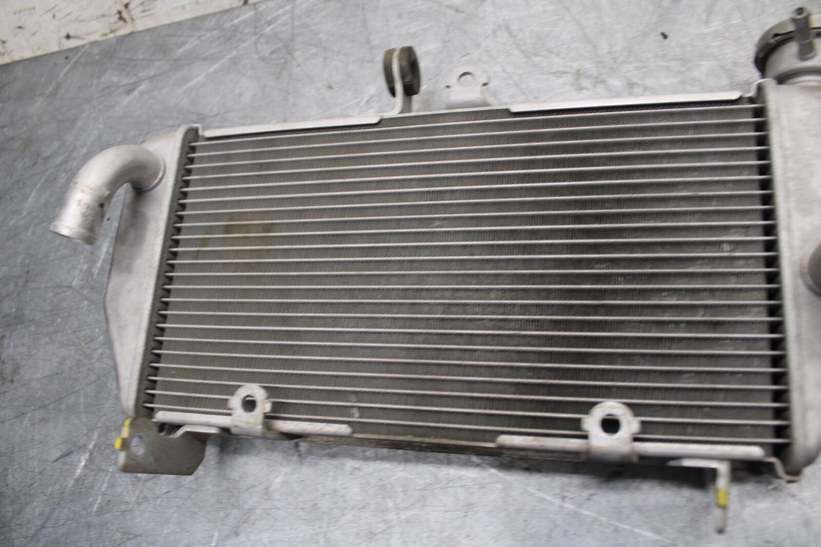 2015 Yamaha YZF R3 ENGINE RADIATOR MOTOR COOLER COOLING RADIATER BB526
