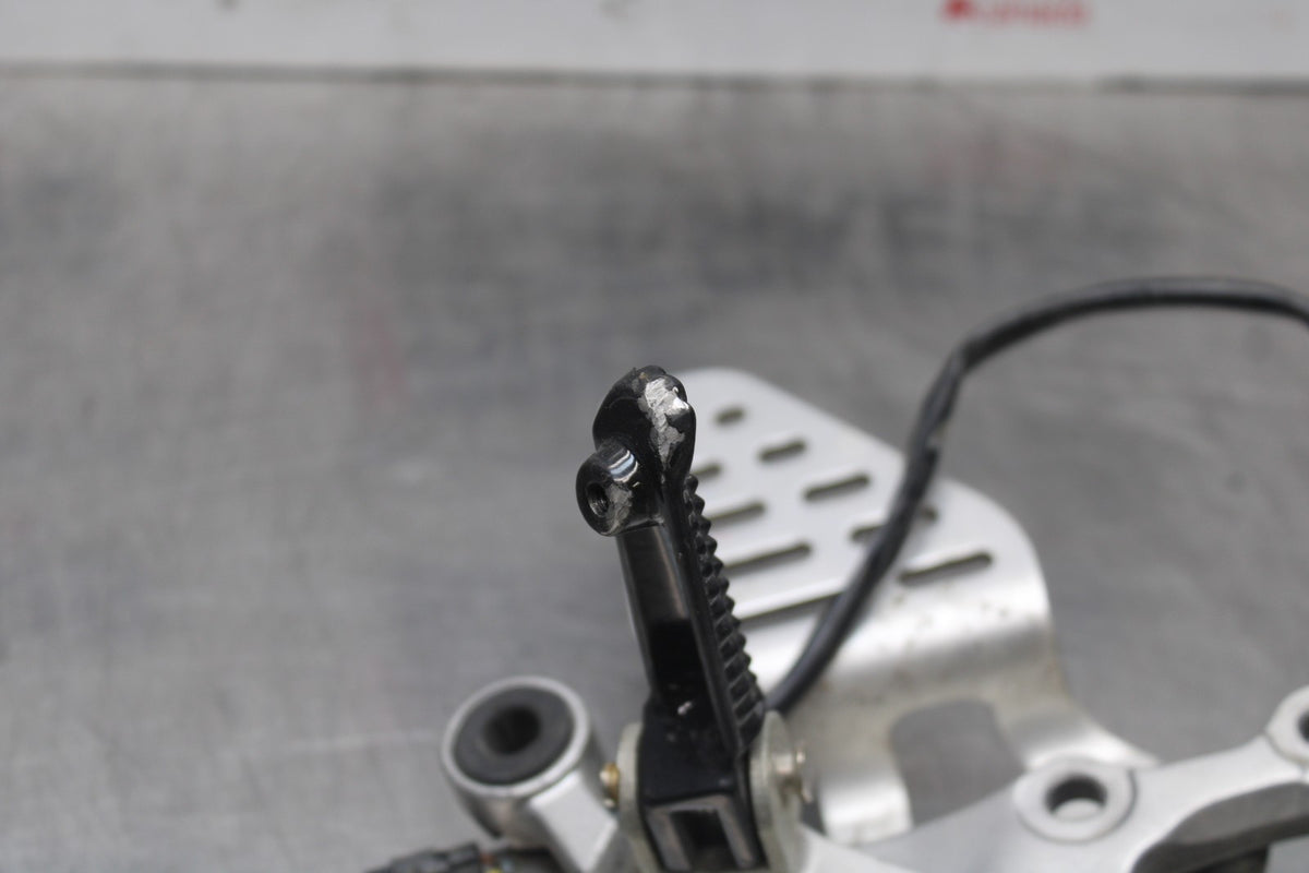 08-16 YAMAHA YZF R6 RIGHT REARSET REAR SET DRIVER FOOT PEG REST STOP BB798