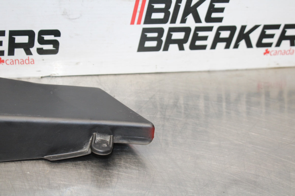 05 DUCATI SUPERSPORT 800 LEFT INNER FAIRING COWL PANEL TRIM OEM BB913