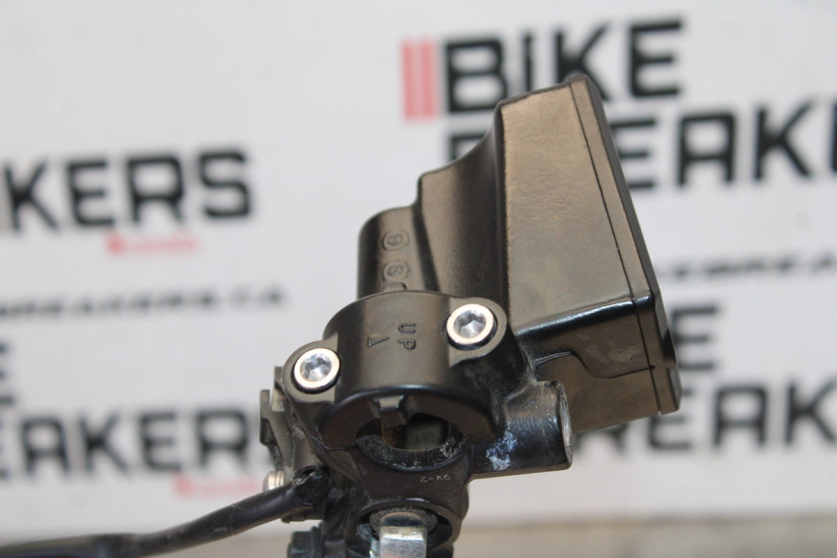 20 TRIUMPH STREET TRIPLE 765 FRONT BRAKE MASTER CYLINDER w/ LEVER BB864