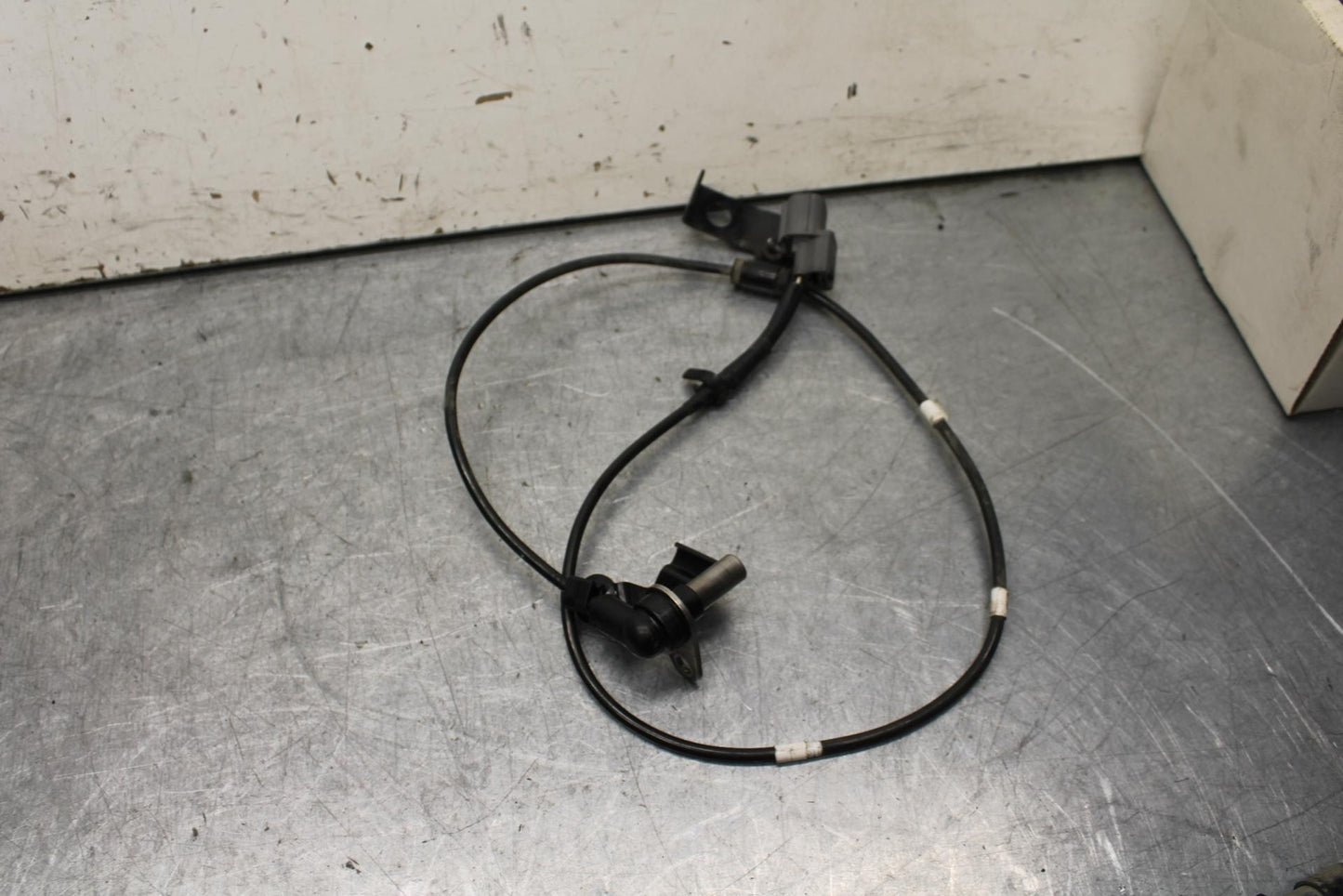 15-16 KAWASAKI EX300 FRONT ABS BRAKE SENSOR BB635