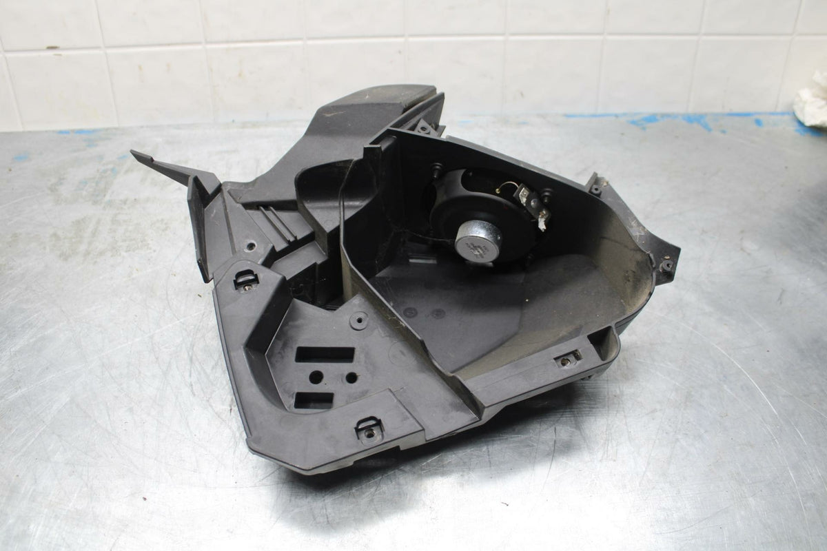 10-12 CAN AM SPYDER RT SPEAKER COVER SHIELD GUARD HOUSING BB415