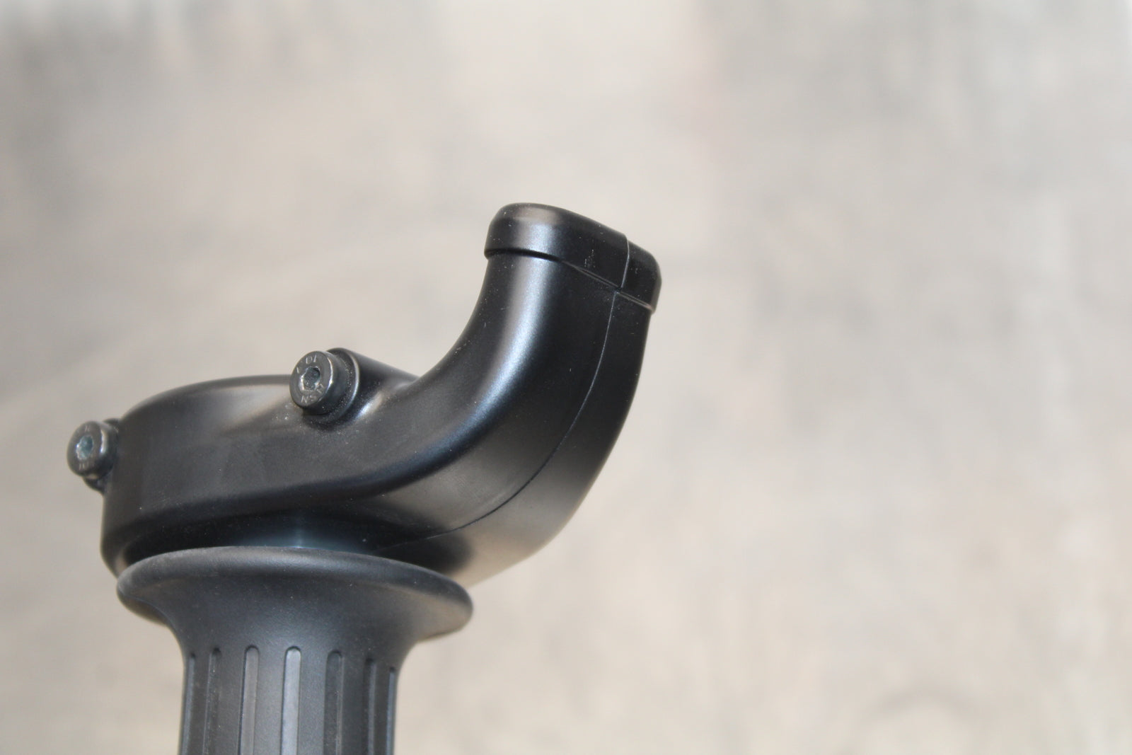 23-24 KAWASAKI NINJA ZX14R NEW!! THROTTLE CABLE LINE HOUSING GUIDE BB153