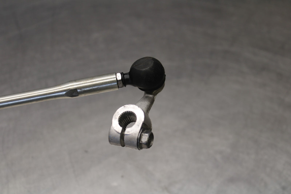 03 YAMAHA YZF R1 SHIFTER LINKAGE SHIFT LINK PEDAL BB895