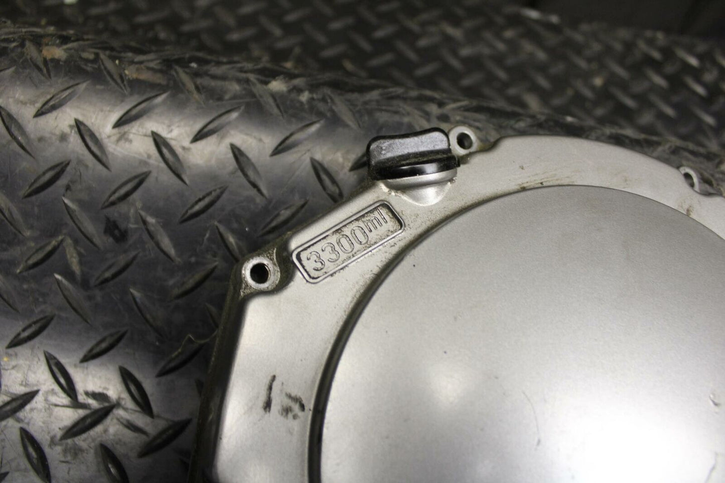 05-06 SUZUKI KATANA 750 GSX750F CLUTCH SIDE ENGINE MOTOR COVER bb166