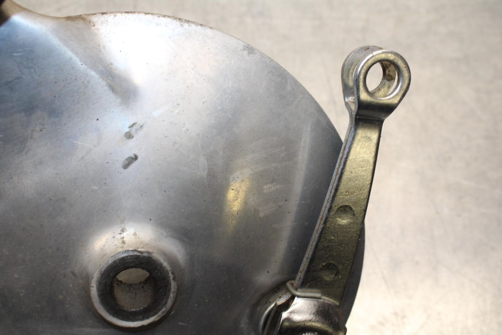75 SUZUKI GT 550 REAR BACK DRUM BRAKE BB67