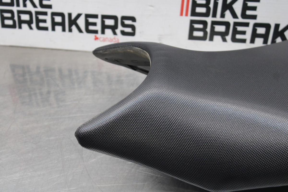 18 HONDA CB500F FRONT DRIVERS SEAT PAD SADDLE PILLION BB861