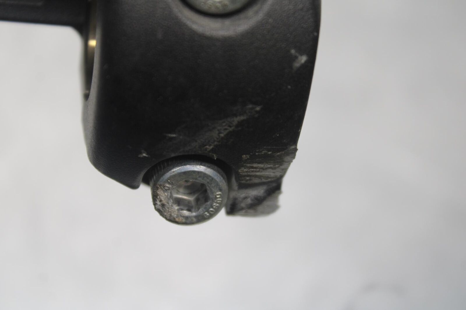 2007 Yamaha V Star 1300 XVS1300A HANDLEBAR RISERS BB78